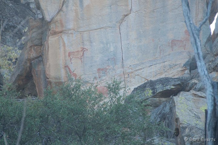 DSC_4441.jpg - more rockpaintings