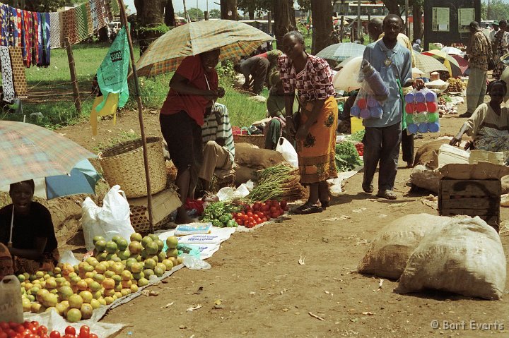 Scan30003.jpg - Market