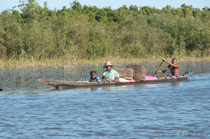 DSC_6776.jpg - Transport on the Pangalanes