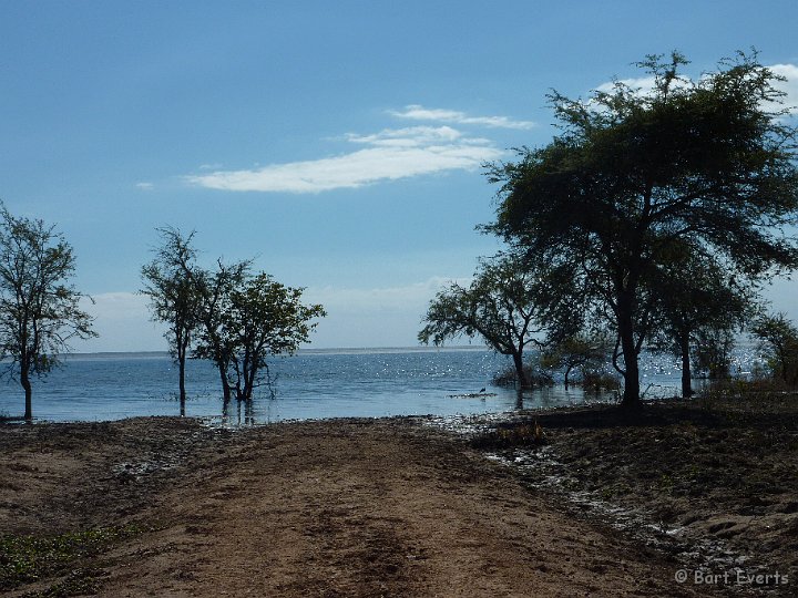 P1010263.JPG - Road condition in the National Park