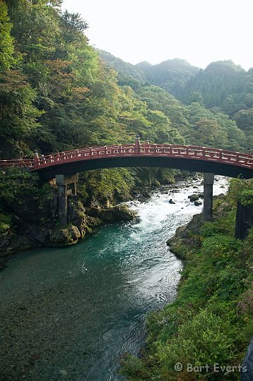 DSC_5356.jpg - Shin-kyo bridge