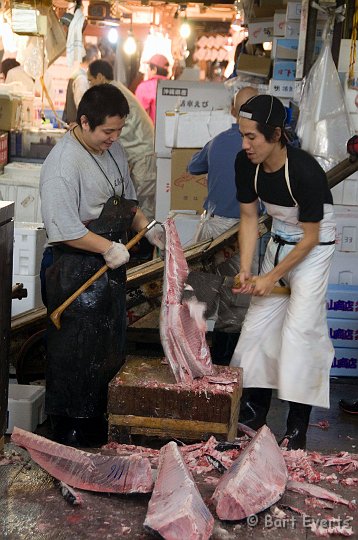 DSC_5473.jpg - Chopping Tuna