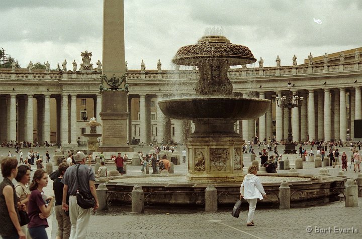 Scan10110.jpg - Saint Peter square