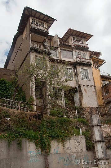 DSC_9423.JPG - Old house along the river