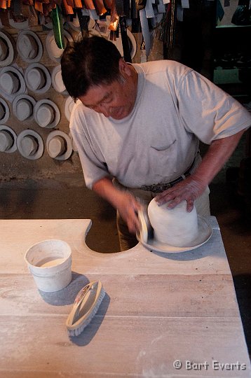 DSC_9556.JPG - In the process of moulding and bleaching of the hats