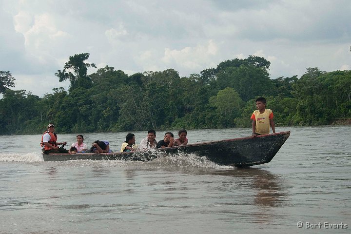 DSC_9656.JPG - On the Rio Napo underway to the lodge