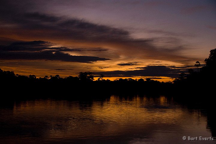 eDSC_0129.JPG - Sunset on the lake from the lodge