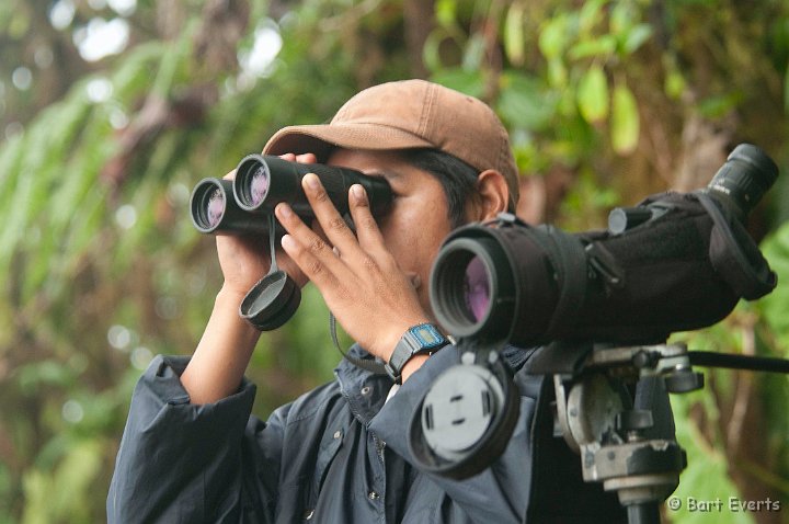 DSC_7895.JPG - Our guide Julio, very knowledgable when it comes to birds