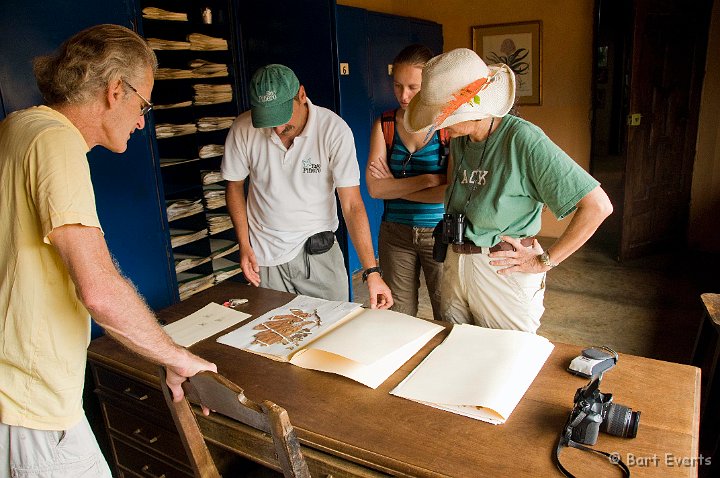 DSC_6636.JPG - The Herbarium of Hato Pinero: one of the few ranches in the world that has documented all 1300 species of plant  that occur on its 800km2.